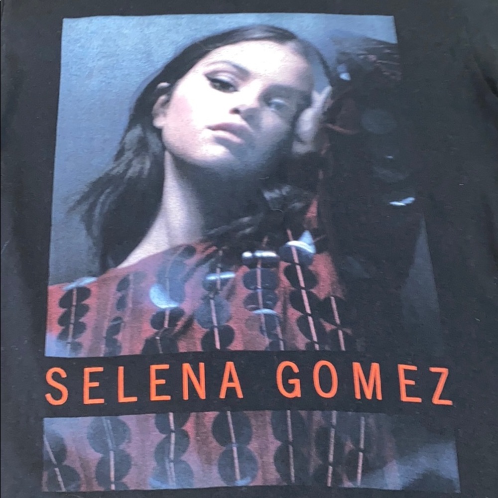 Selena Gomes 2016 revival tour shirt small EUC